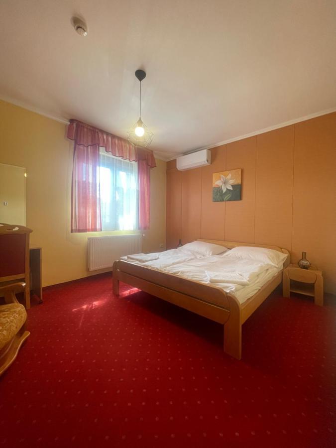 Euro Panzio Hotel Debrecen Kültér fotó